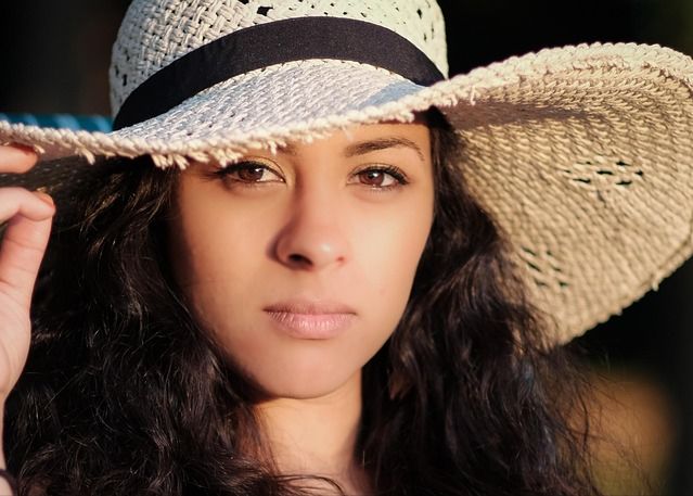 Woman with hat